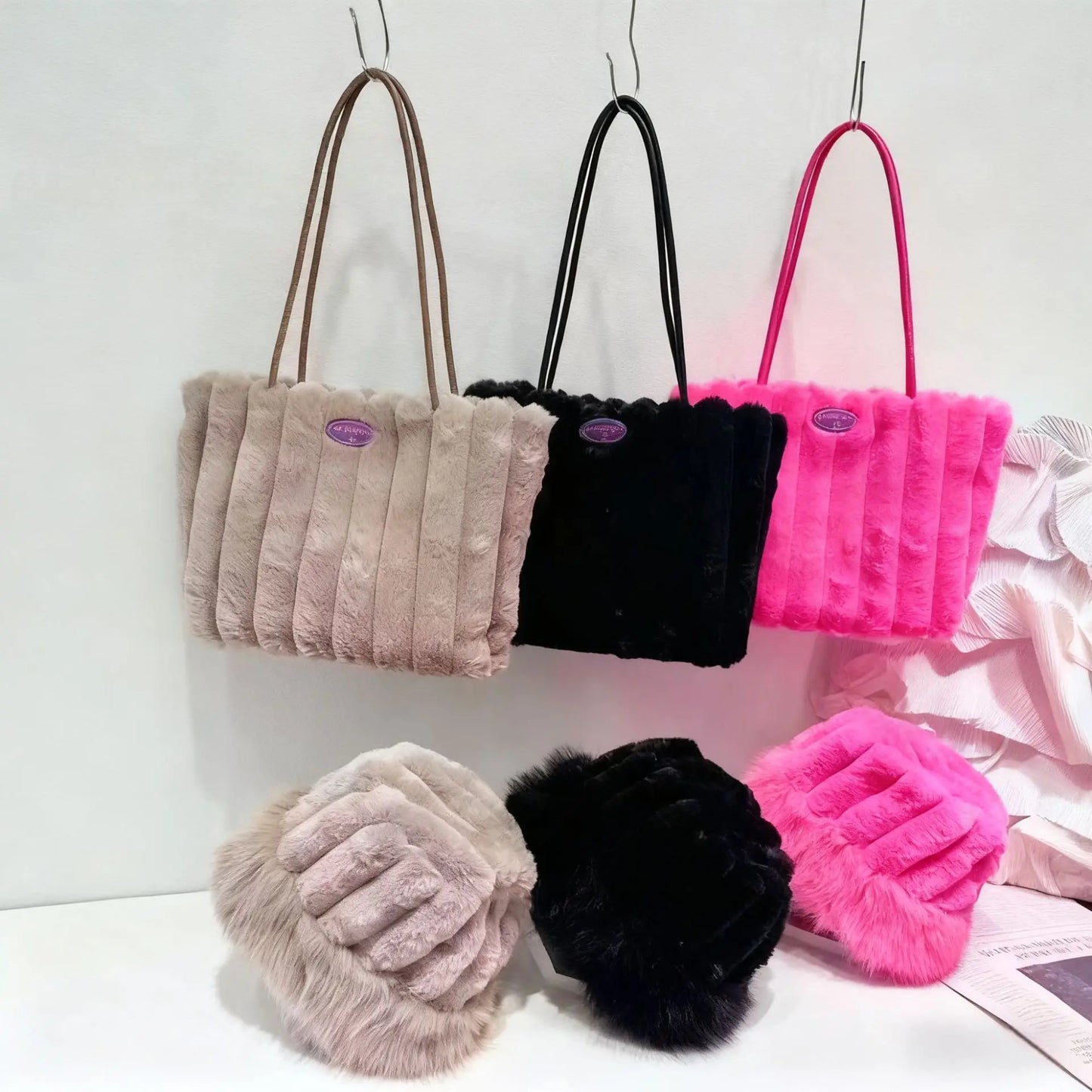 Autumn Winter Fluffy PU Leather ZIP Closure Polyester Underarm Shoulder Bag Fashionable Stylish Large Capacity Casual Daily Use