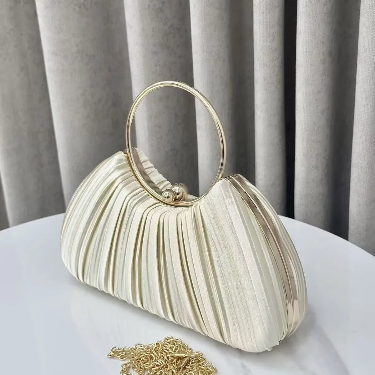 Cross-Border New Pleated Evening Bag Women's Handbag Socialite Elegant Banquet Dress Clutch Round Ring Handbag Polyester Shell